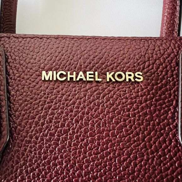 MICHAEL KORS STUDIO Mercer Oxblood Leather Medium Messenger Crossbody Bag - Picture 3 of 12